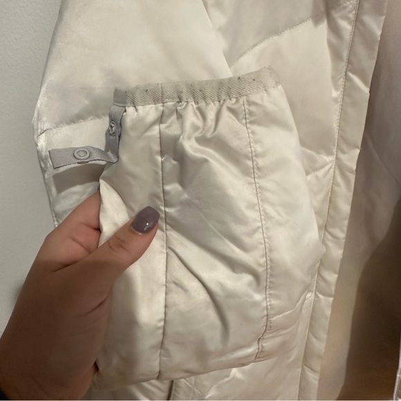 The North Face Women's White 550 Fill Down Puffer Jacket Full Zip Size M - Picture 7 of 13